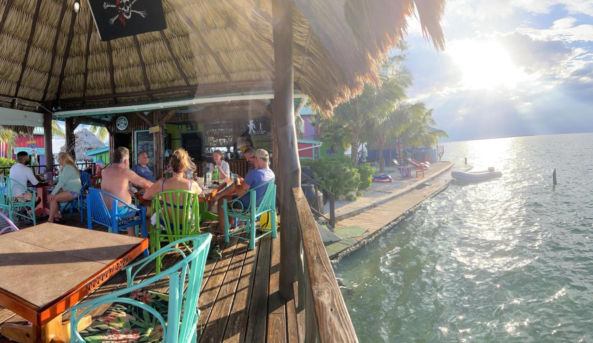 King Lewey'S Island Resort Placencia المظهر الخارجي الصورة