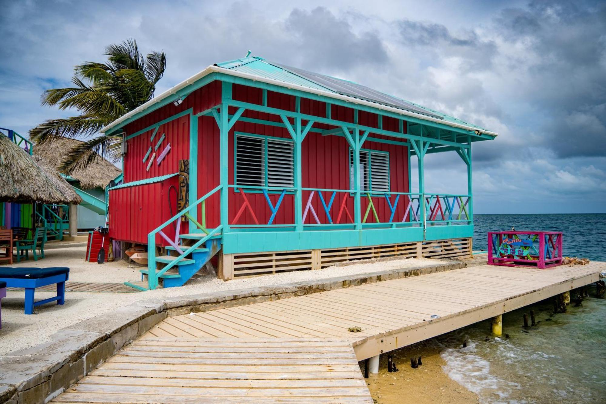 King Lewey'S Island Resort Placencia المظهر الخارجي الصورة