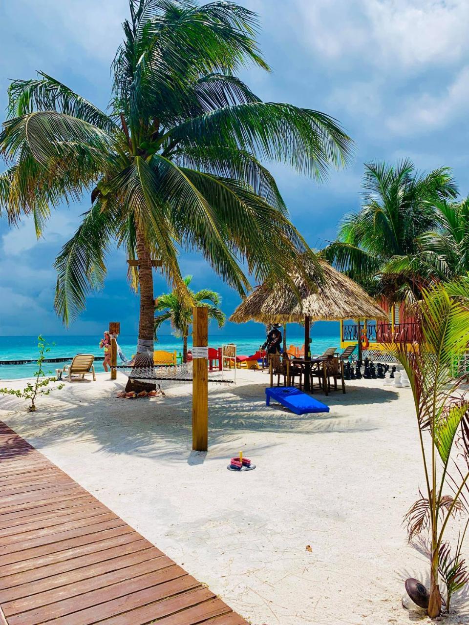 King Lewey'S Island Resort Placencia المظهر الخارجي الصورة