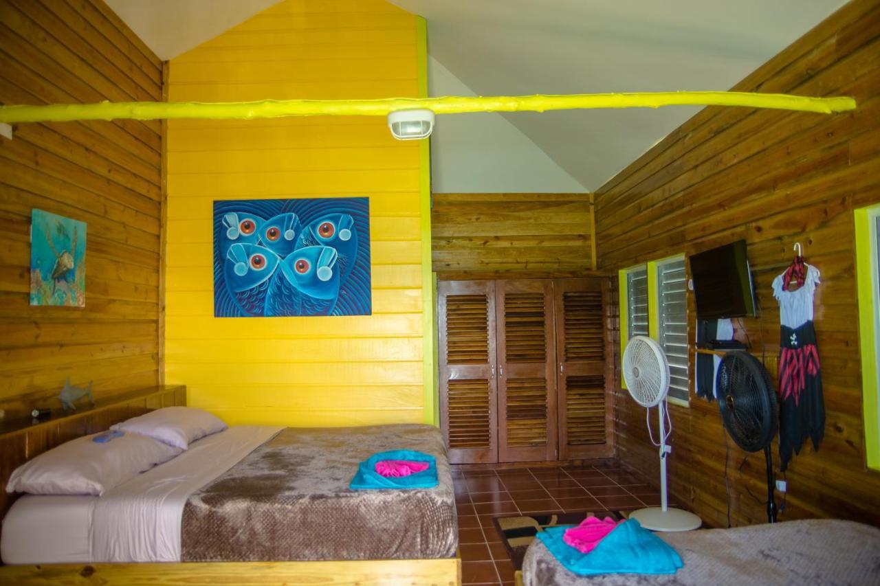 King Lewey'S Island Resort Placencia المظهر الخارجي الصورة