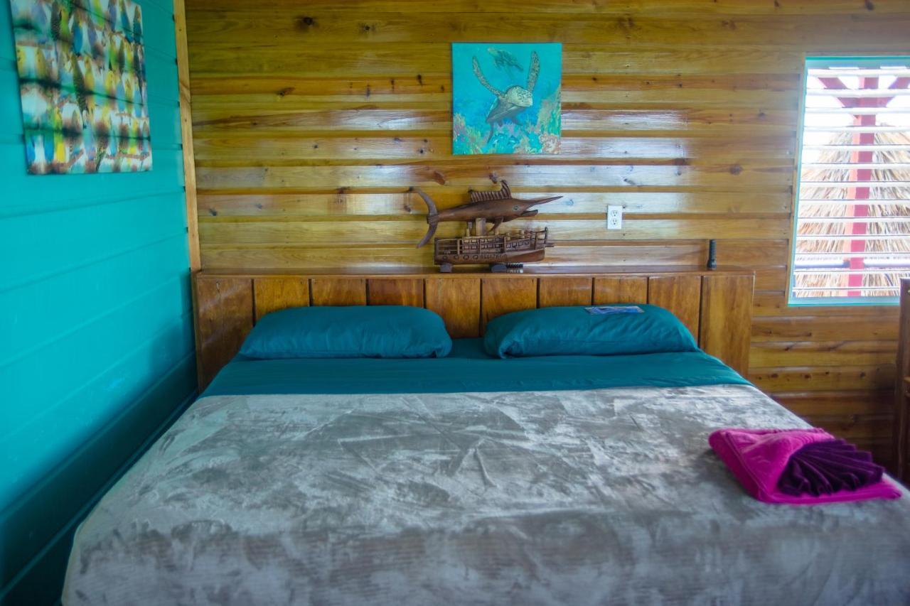 King Lewey'S Island Resort Placencia المظهر الخارجي الصورة